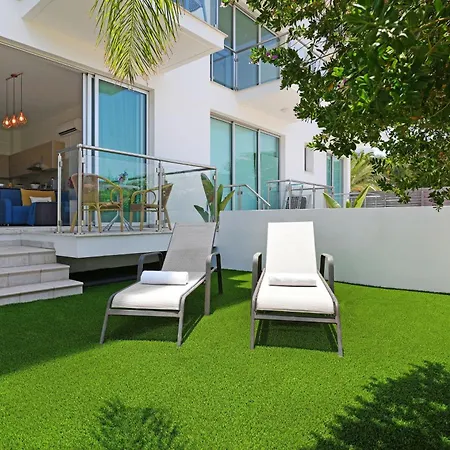 Meryl - Coralli Beachfront Апартаменты Протарас