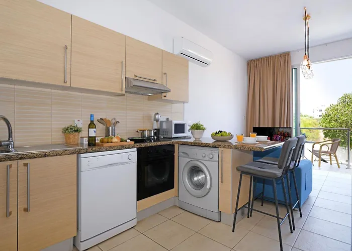 Meryl - Coralli Beachfront *