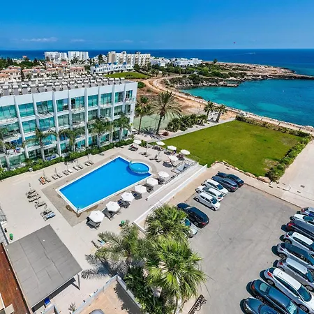 Meryl - Coralli Beachfront アパート *